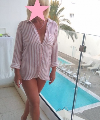 Опыт и нежность - мои главные козыри. 🌟
Живу в Москве, в Подмосковье Москва-река. 🏙️
Мои услуги включают классический секс, оральные ласки и массаж, а также эксперименты в постели, которые оставят незабываемые впечатления. 💋
Фото в моем профиле - настоящие, без ретуши и обработки, что гарантирует максимальную достоверность. 📸
Буду рада встретиться с тобой и подарить тебе незабываемые эмоции. ✨ 10027, 38 лет