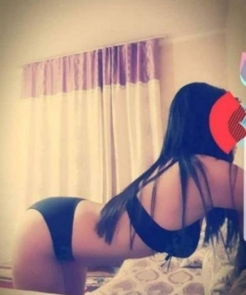 У меня есть таинственные синие глазки, обольстительные губки и изумительная фигура, которая приведет тебя в восторг. Я очень нежная, креативная и опытная в своем деле. Мои услуги наполнены страстью и чувственностью, которые оставят тебя безумно удовлетворенным. Разрешаю фотографировать меня, чтобы ты мог вспоминать эти запоминающиеся моменты. Мои отзывы говорят о том, что я - настоящая находка! 🌟 Жду тебя в своей уютной квартире в центре Москвы, чтобы погрузиться в мир наслаждения вместе. 🌹💋 13537, 20 лет