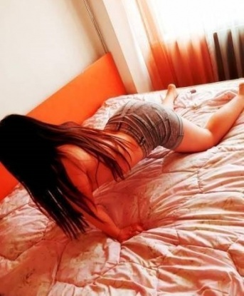 У меня есть таинственные синие глазки, обольстительные губки и изумительная фигура, которая приведет тебя в восторг. Я очень нежная, креативная и опытная в своем деле. Мои услуги наполнены страстью и чувственностью, которые оставят тебя безумно удовлетворенным. Разрешаю фотографировать меня, чтобы ты мог вспоминать эти запоминающиеся моменты. Мои отзывы говорят о том, что я - настоящая находка! 🌟 Жду тебя в своей уютной квартире в центре Москвы, чтобы погрузиться в мир наслаждения вместе. 🌹💋 13537, 20 лет